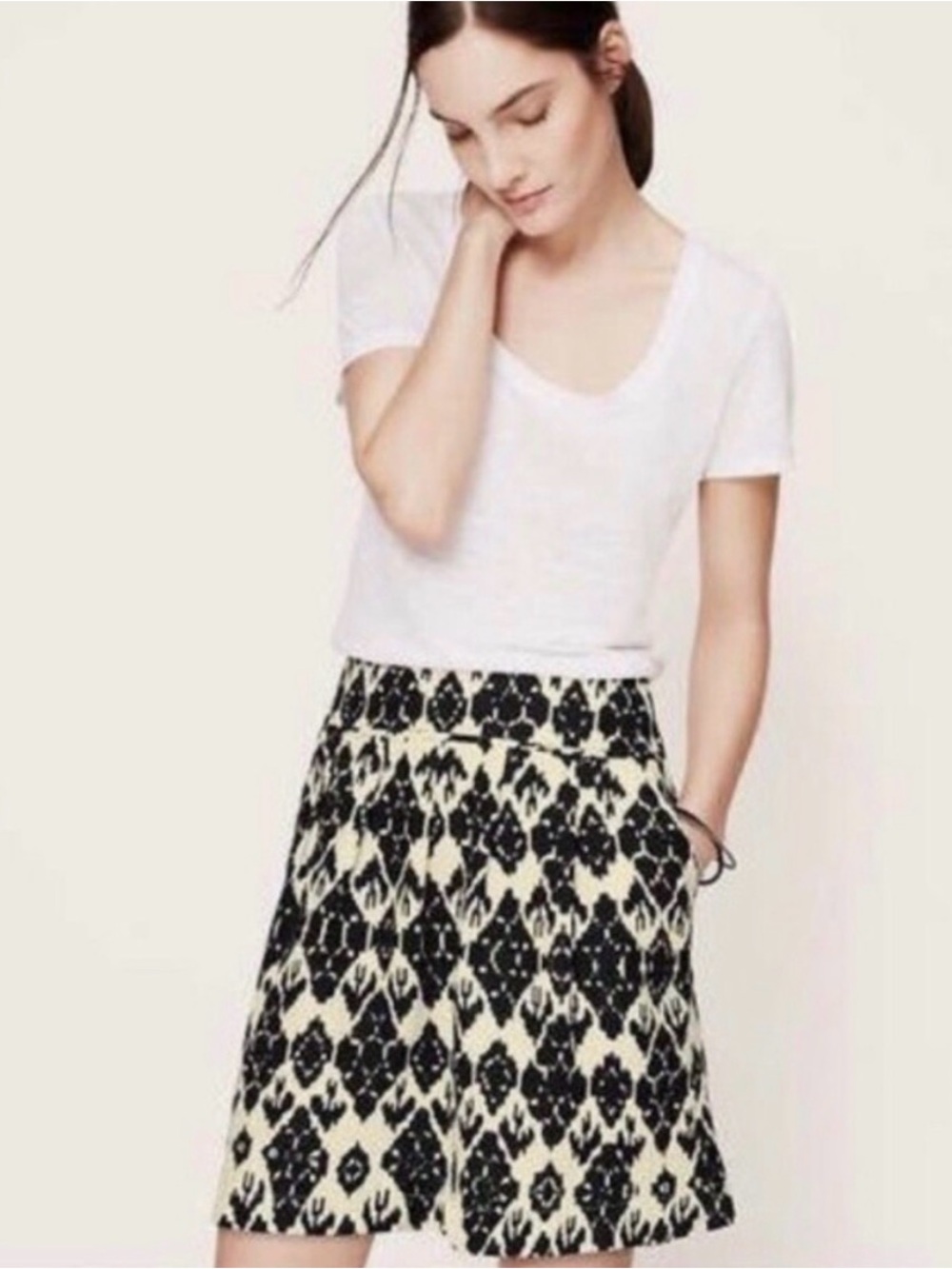Ann Taylor Loft Women's Black and Cream Ikat Skirt 4